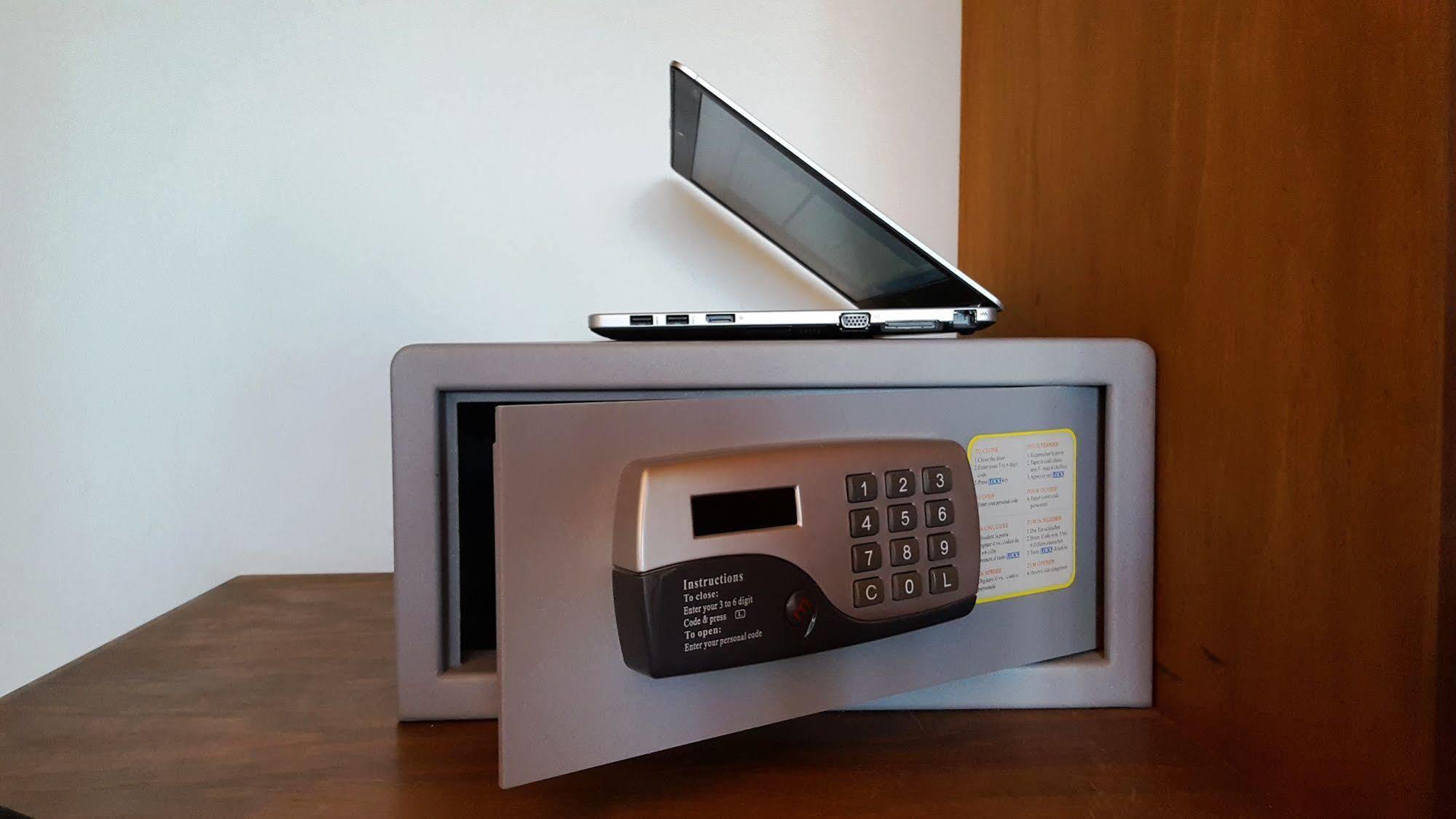 Junior Suite,1584438306:JPEG